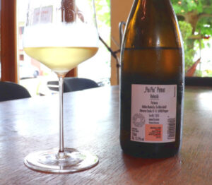 Fio_wine_BW