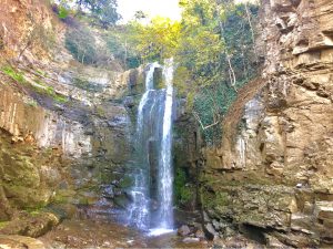 BW_Tiflis_Altstadt_Wasserfall_Blog