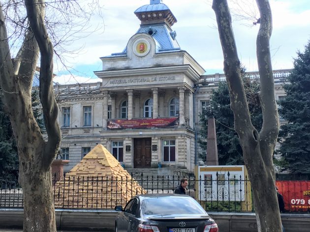 Batin Mumcu - www.berlinerweinpilot.de