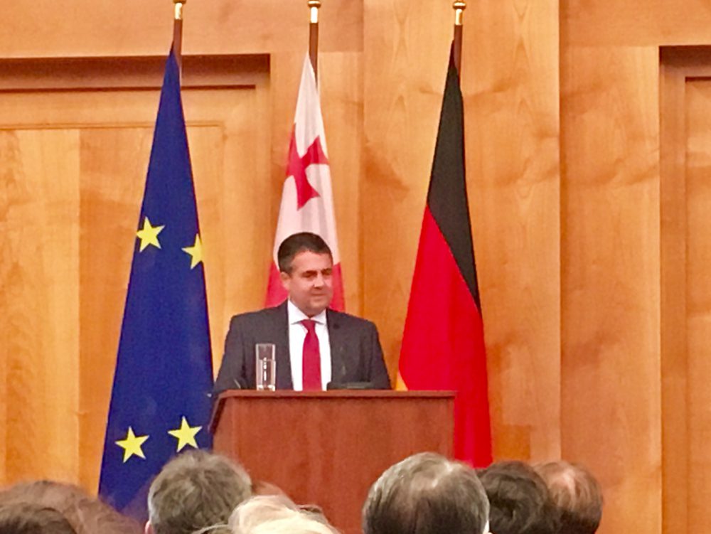 Batin Mumcu - www.berlinerweinpilot.de