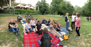 Weinpicknick im Park
