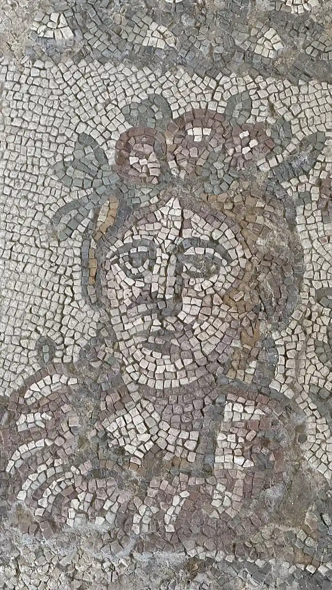 Figürliches römisches Mosaik in Casignana
