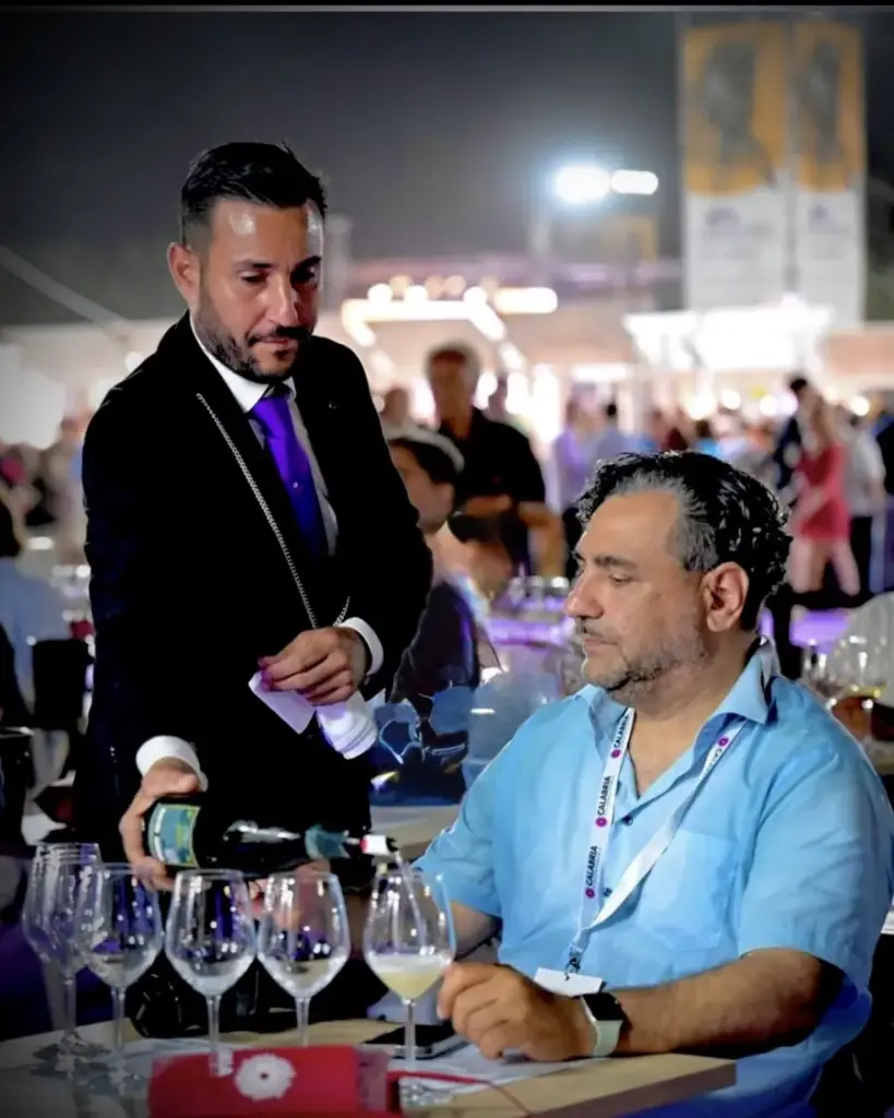 Batin Mumcu bei einer Masterclass in Sibari mit Sommelier