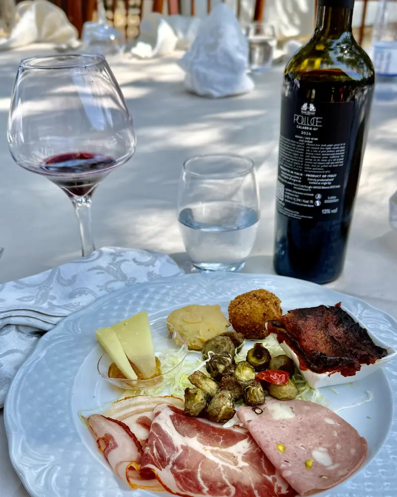 Kalabrische Antipasti bei Vinitaly and the City Sibari