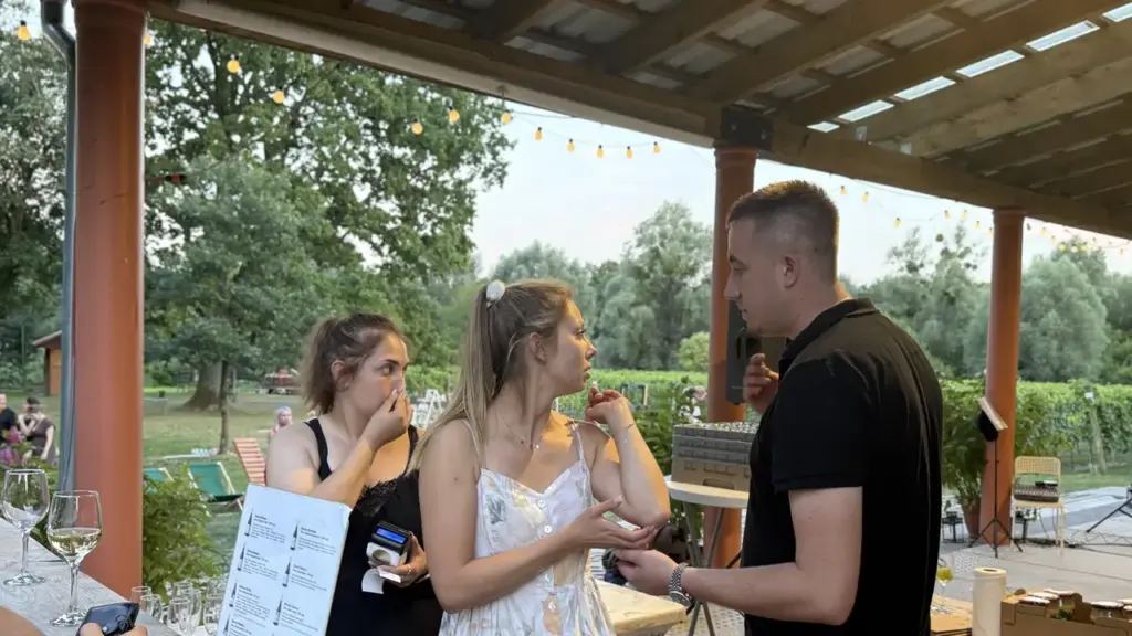 Besuch bei Winnica Dębowe Szepty während des Wochenendes der offenen Weingüter in Westpommern